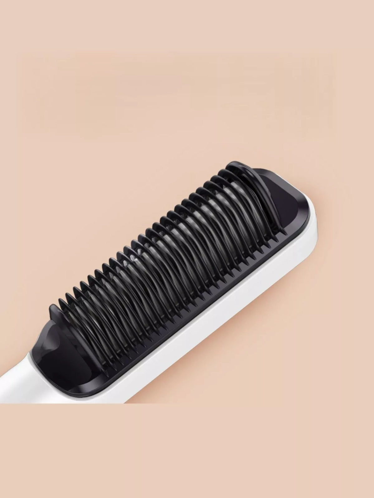 Straightening comb heated ceramic teeth
