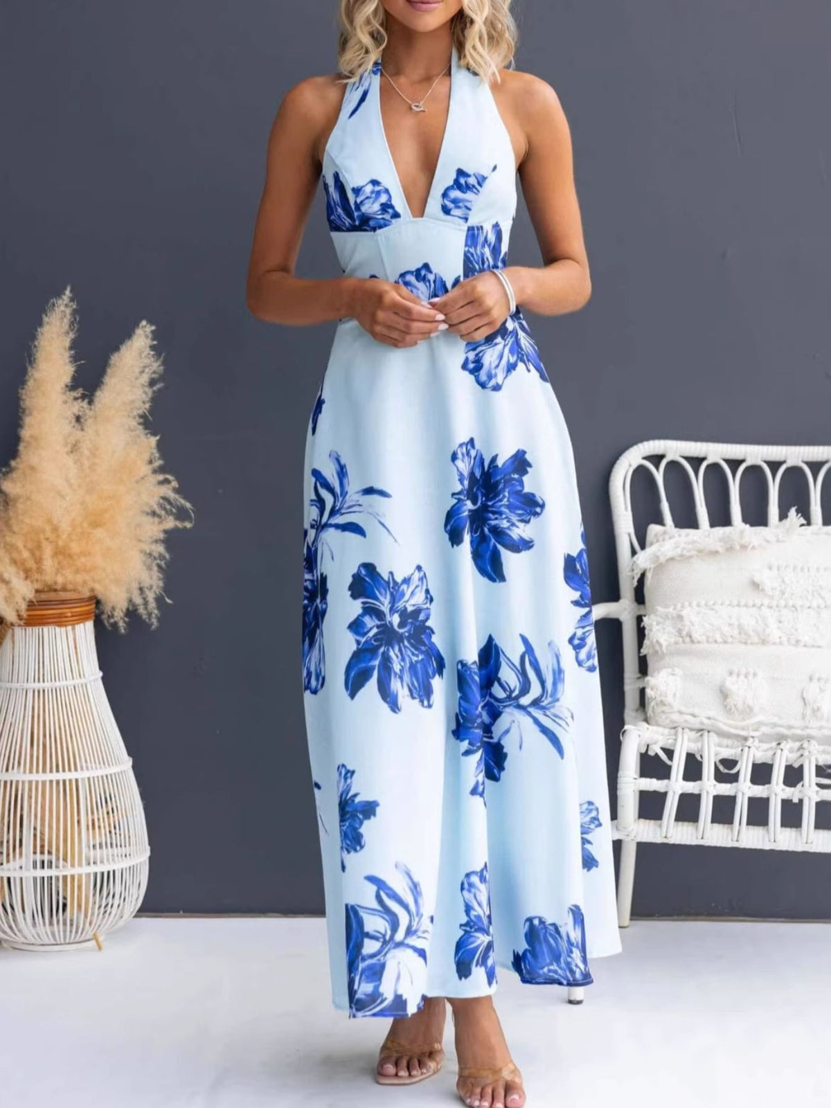 Floral halter neck maxi dress view 13