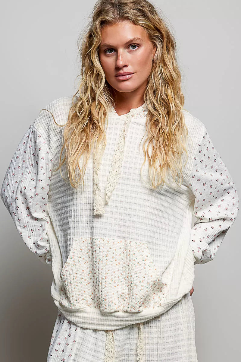 POL mixed knit contrast sleeve hoodie in natural multi, front view