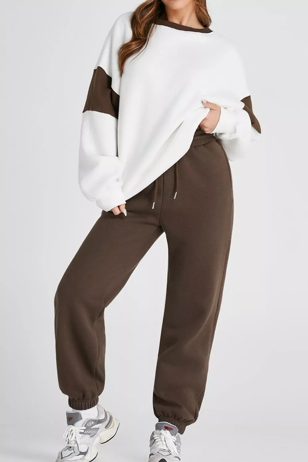Drop Shoulder Loose Sweatshirt and Joggers Active Set detail