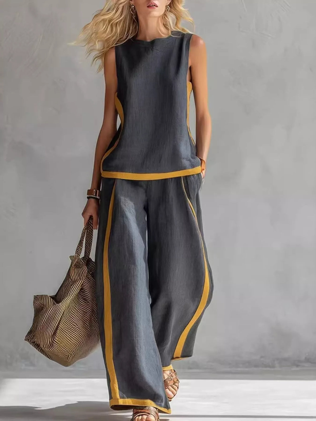 Sleeveless tank top and wide leg pants set front