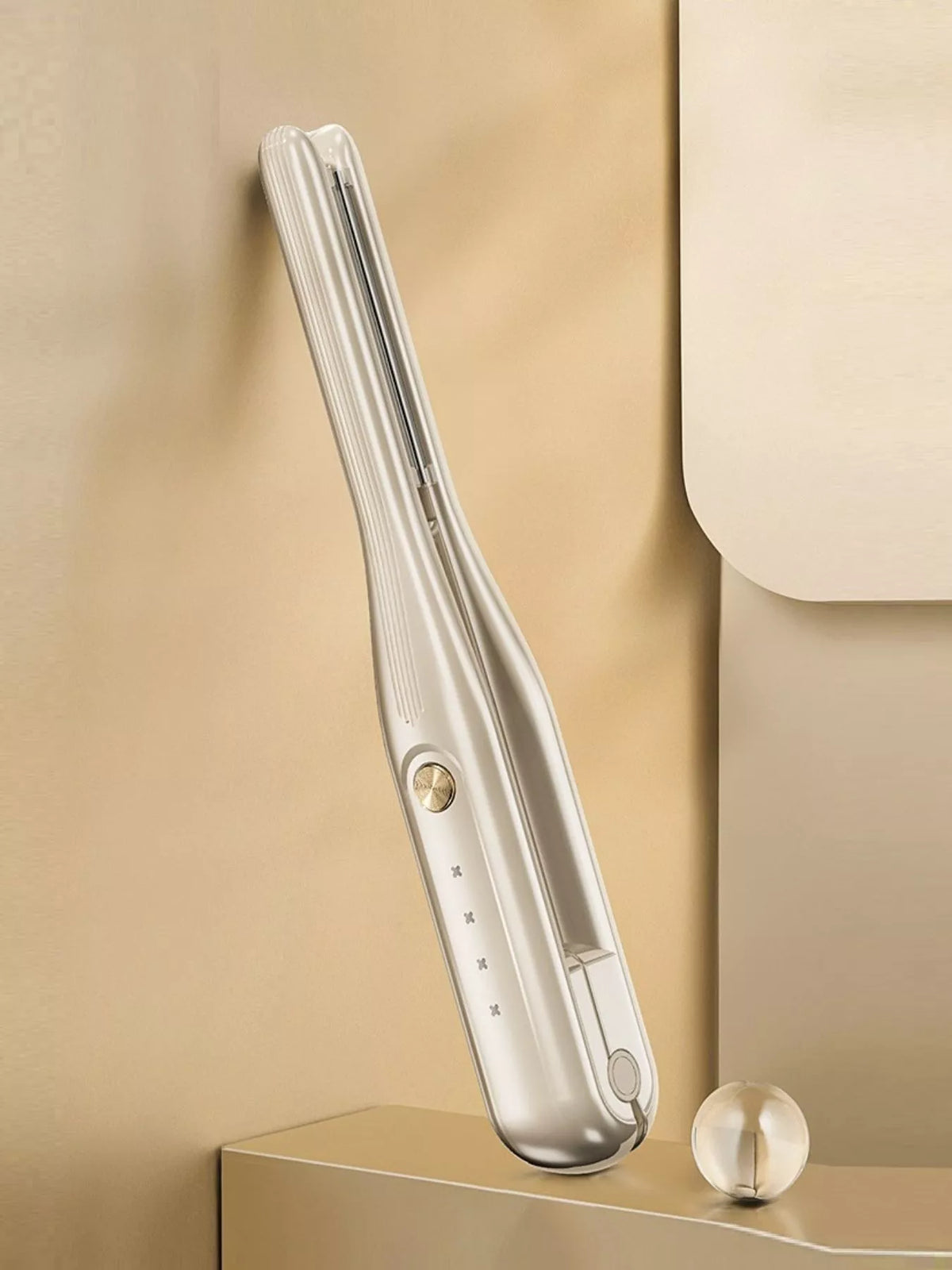 Adjustable temperature hair straightener in beige