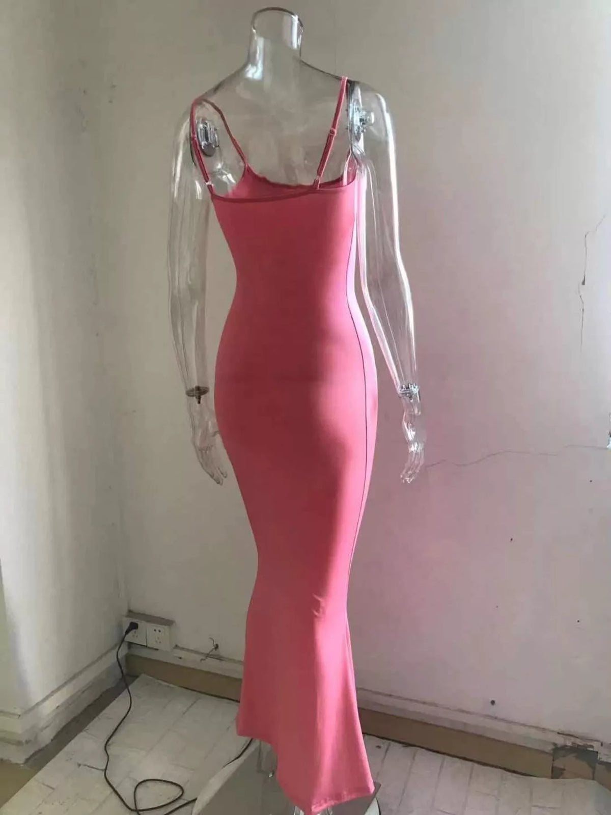 Maxi dress movement