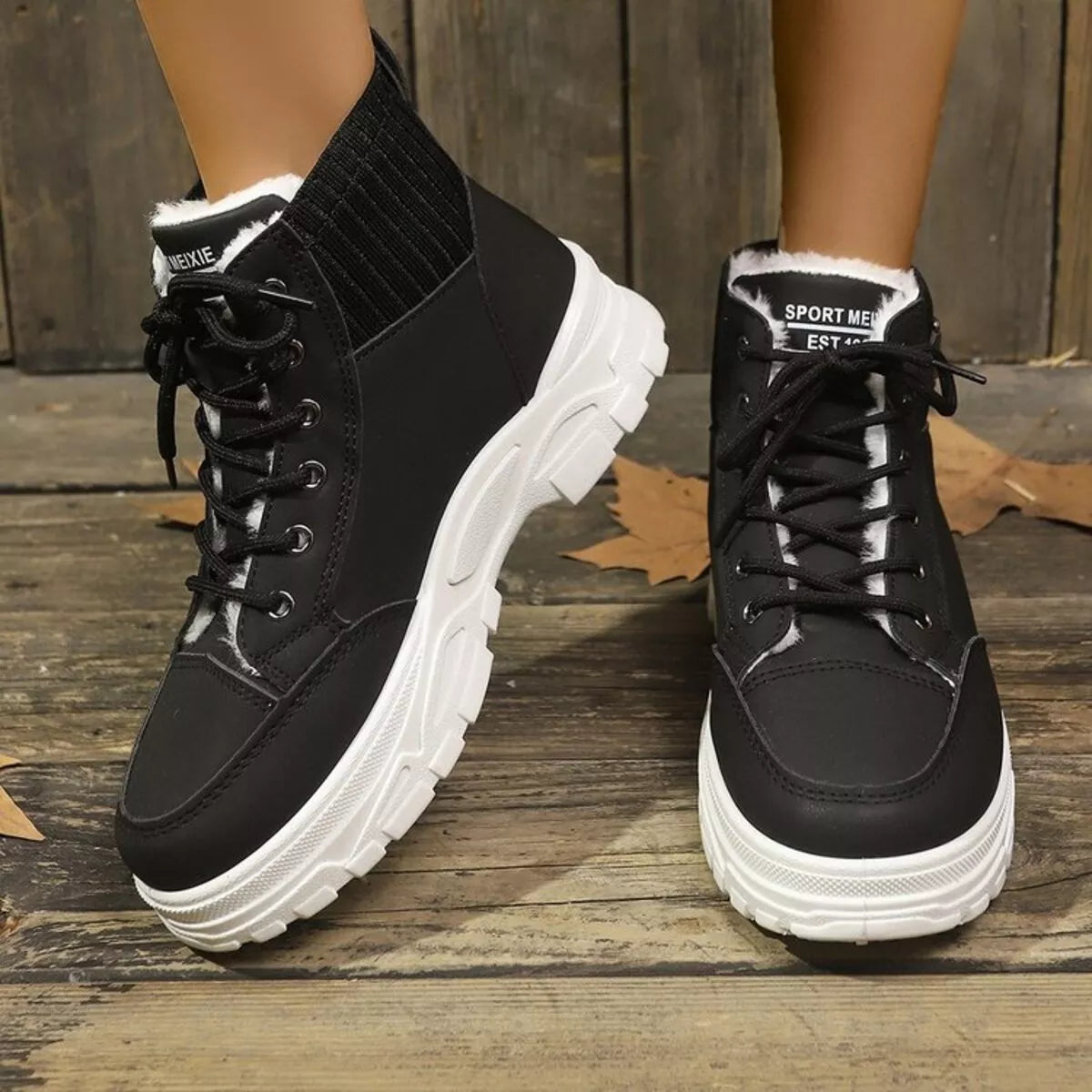 Plush lining lace up boots front view
