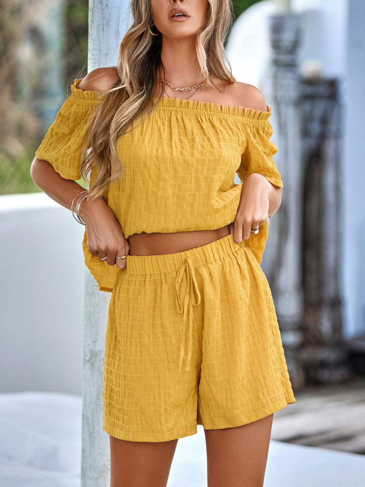 Short sleeve off shoulder top detail