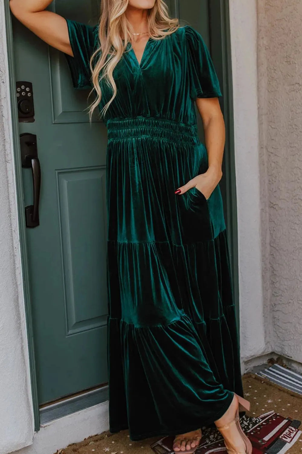 Tiered Short Sleeve Maxi Dress with Pockets, close up detail