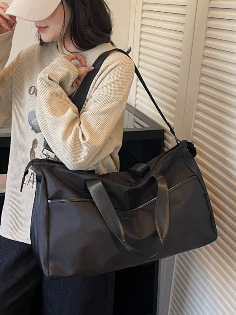 Black large capacity oxford cloth duffel bag front view