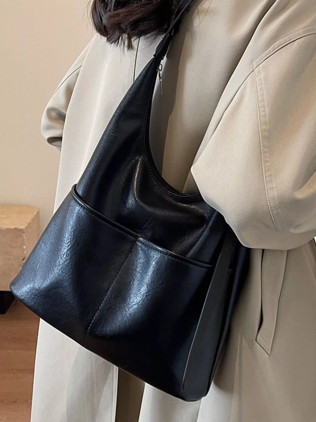 PU leather shoulder bag rear view