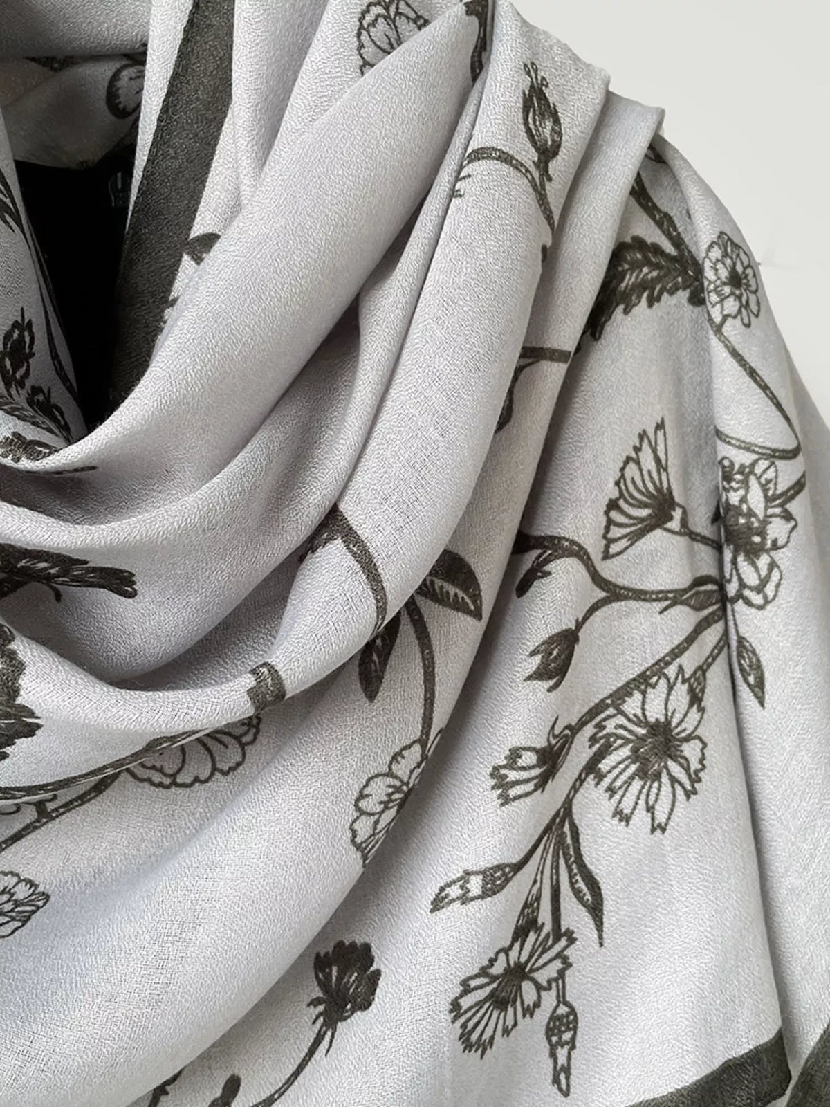 Airy print scarf detail view