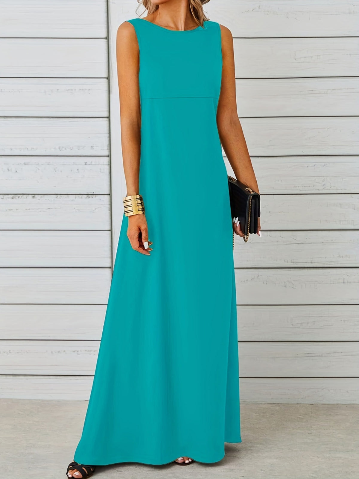 Color range of flowy maxi dress