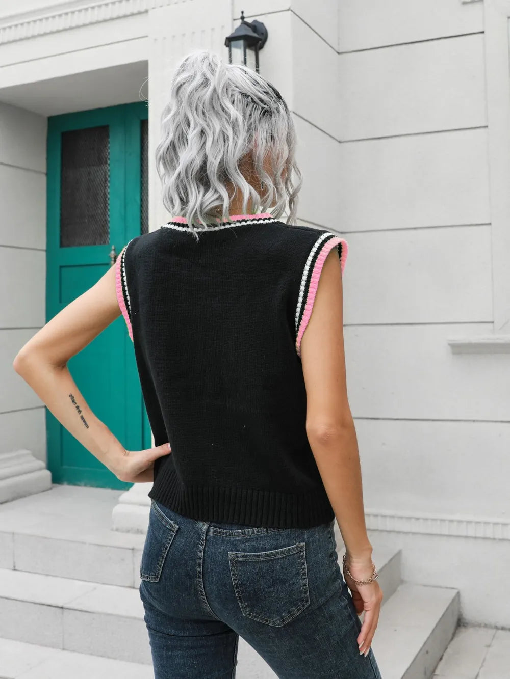Geometric V-Neck Sweater Vest - Fashorio