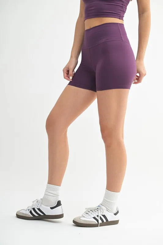 Mono B Venice Cloud contour biker shorts front view