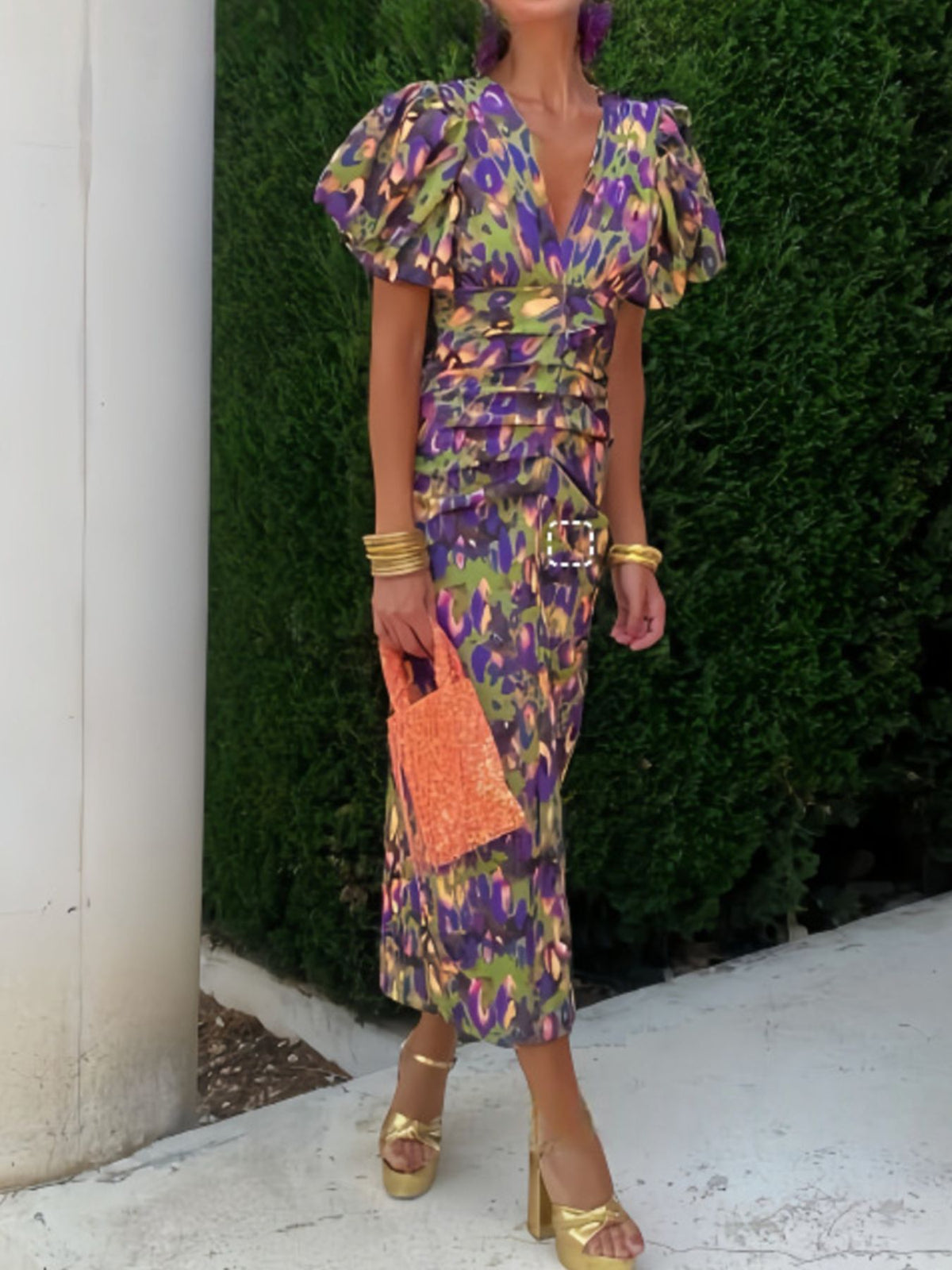 Back view of the puff sleeve dress