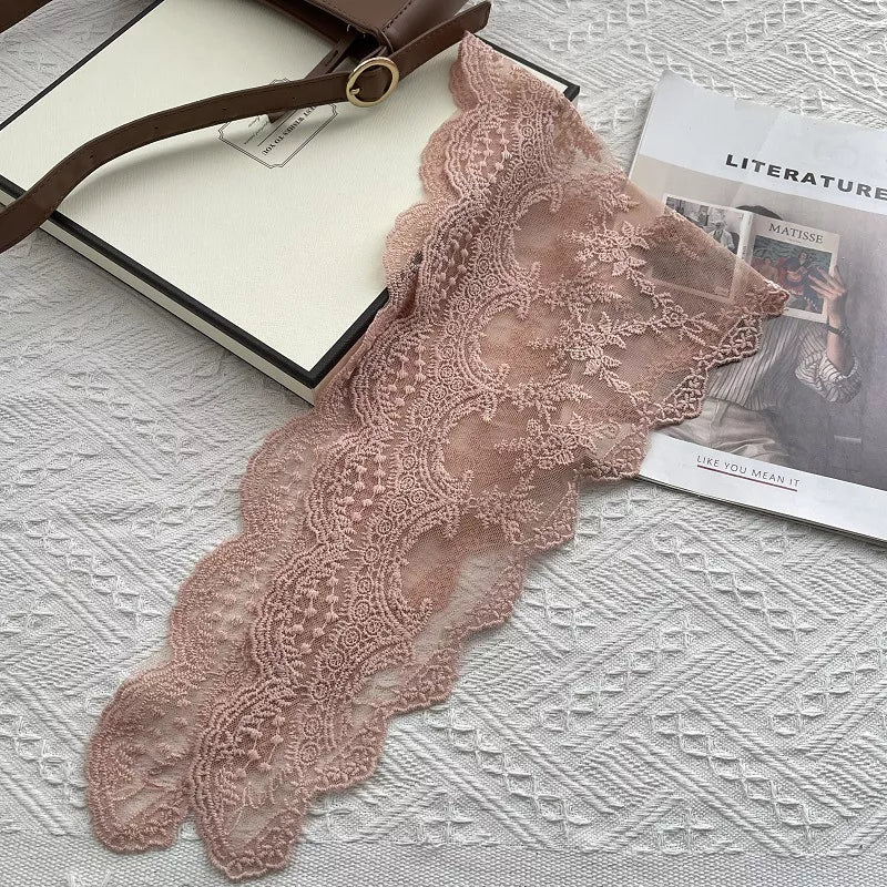 Delicate openwork lace scarf in pink