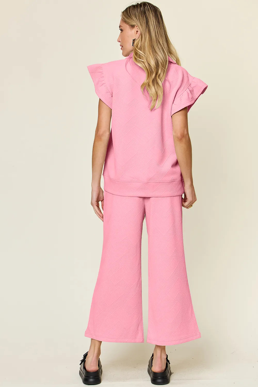 Neutral colorway of the two piece set