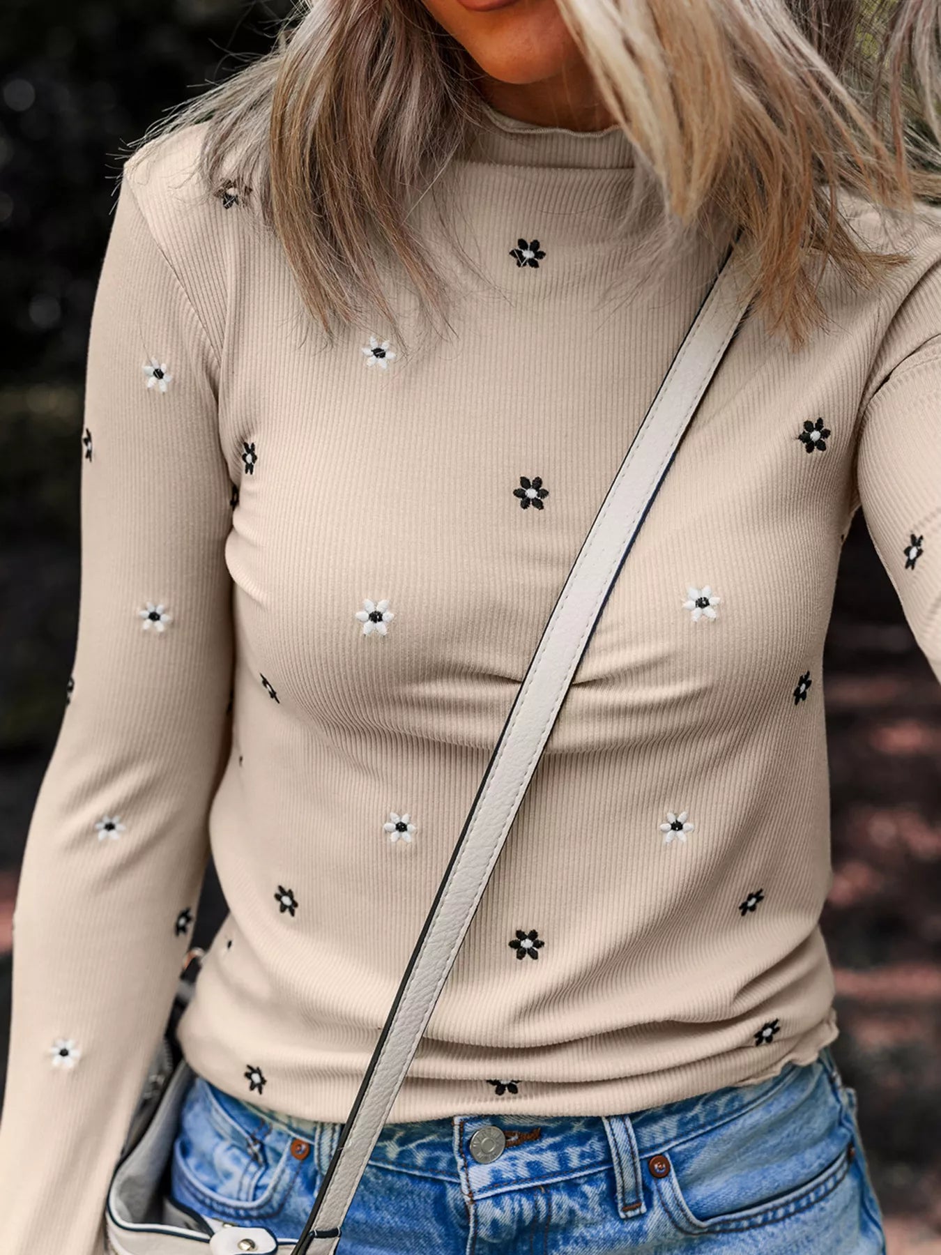 Floral Embroidered Detail Ribbed Long Sleeve Top - Fashorio