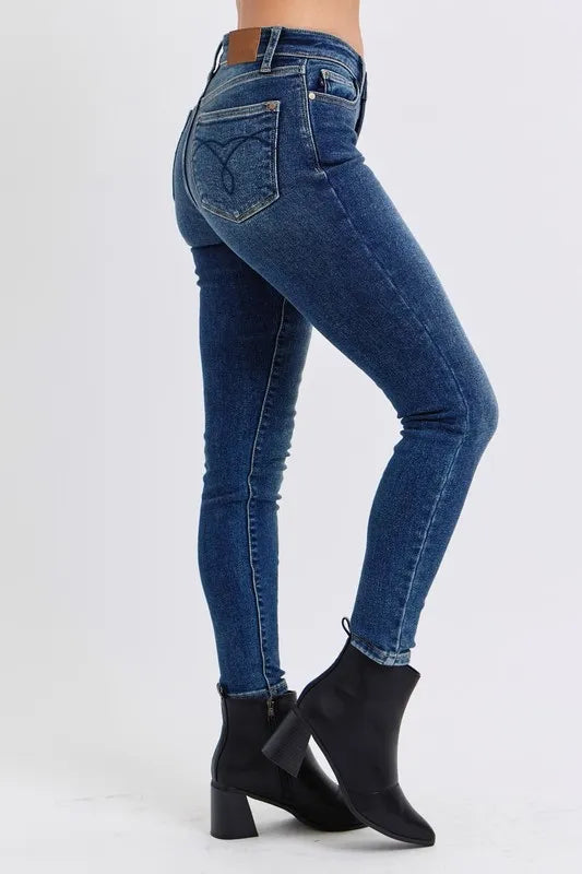 Judy Blue Full Size Run Mid-Rise Waist Skinny Jeans with Thermal Lining - Fashorio