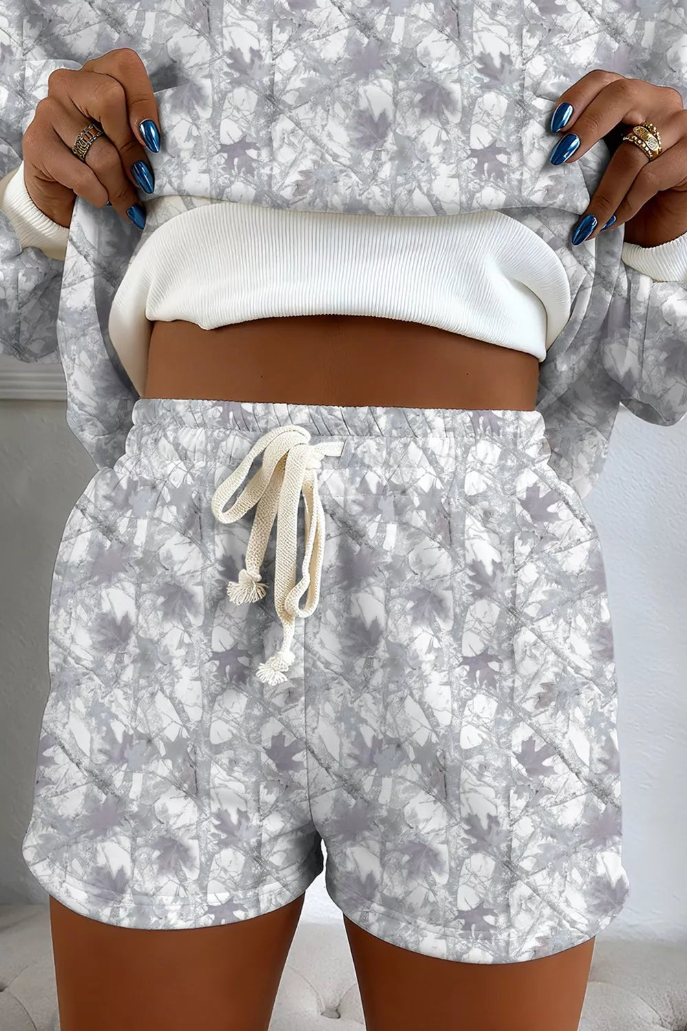 Camo pullover oversized fit view