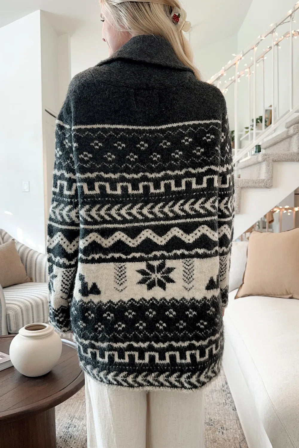 Snowflakes Collared Neck Long Sleeve Cardigan - Fashorio