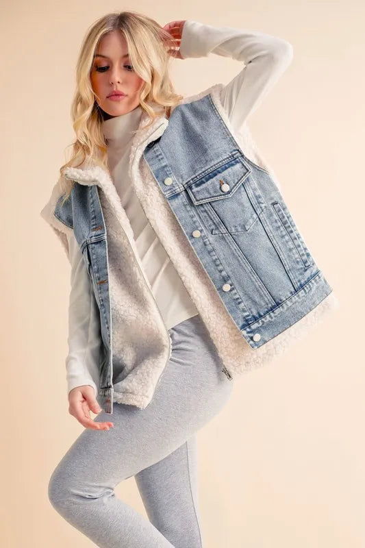 Aemi + Co Fake Two Pieces Denim Patch Sherpa Vest Coat - Fashorio