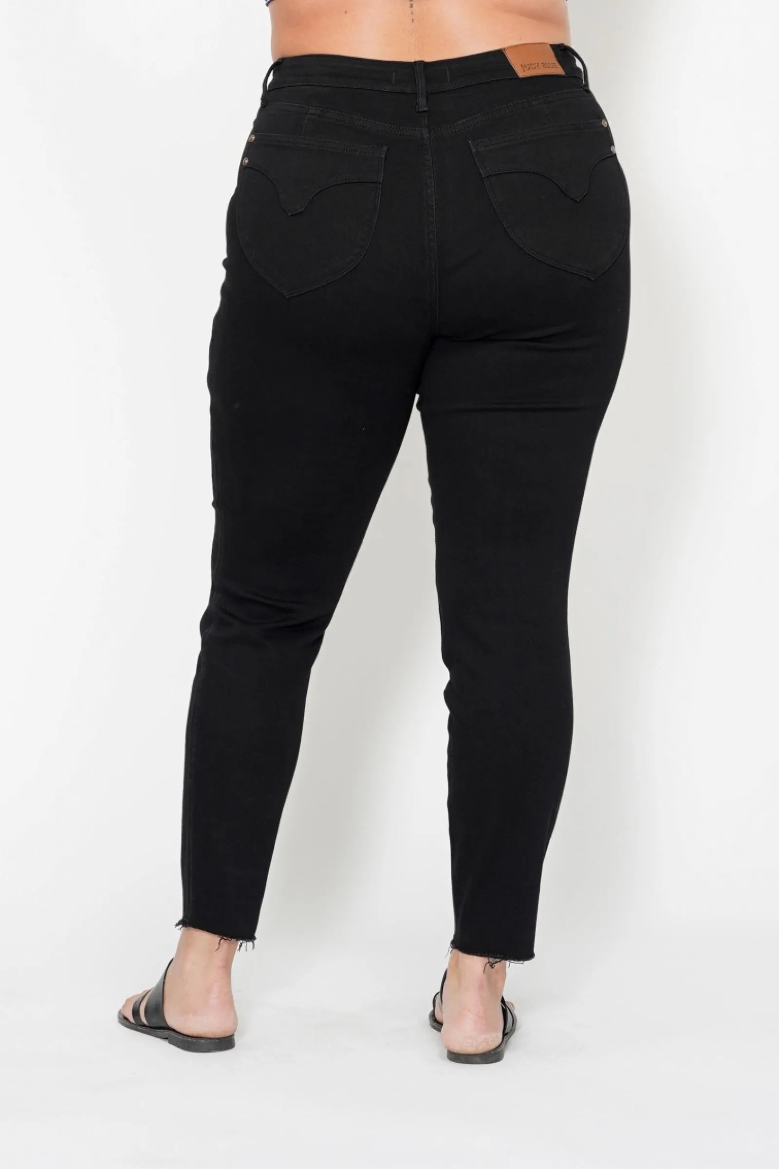 Judy Blue Full Size High Waisted Tummy Control Shield Pockets Skinny Jeans Plus Size - Fashorio