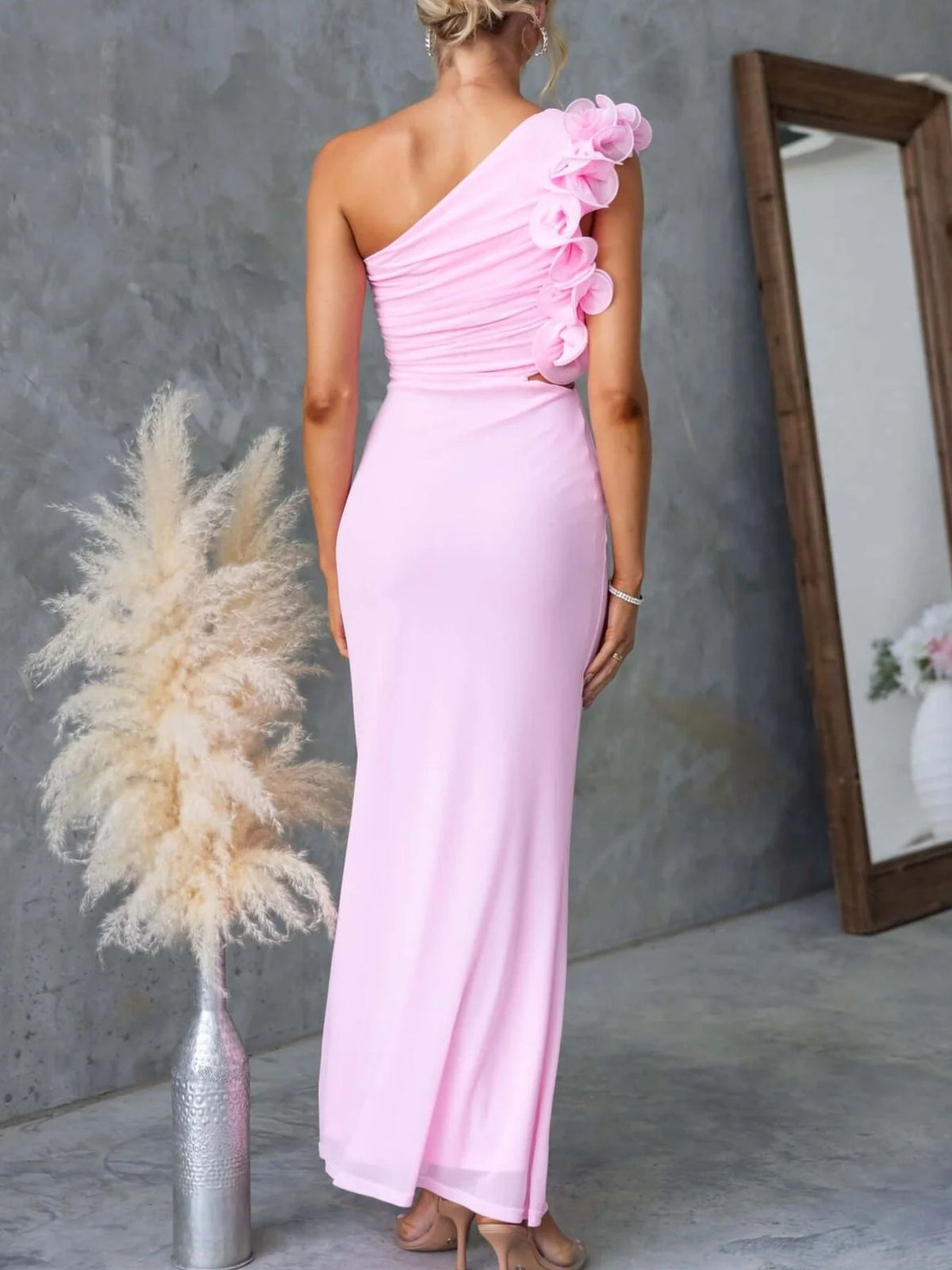 One shoulder floral trim sleeveless maxi dress back detail