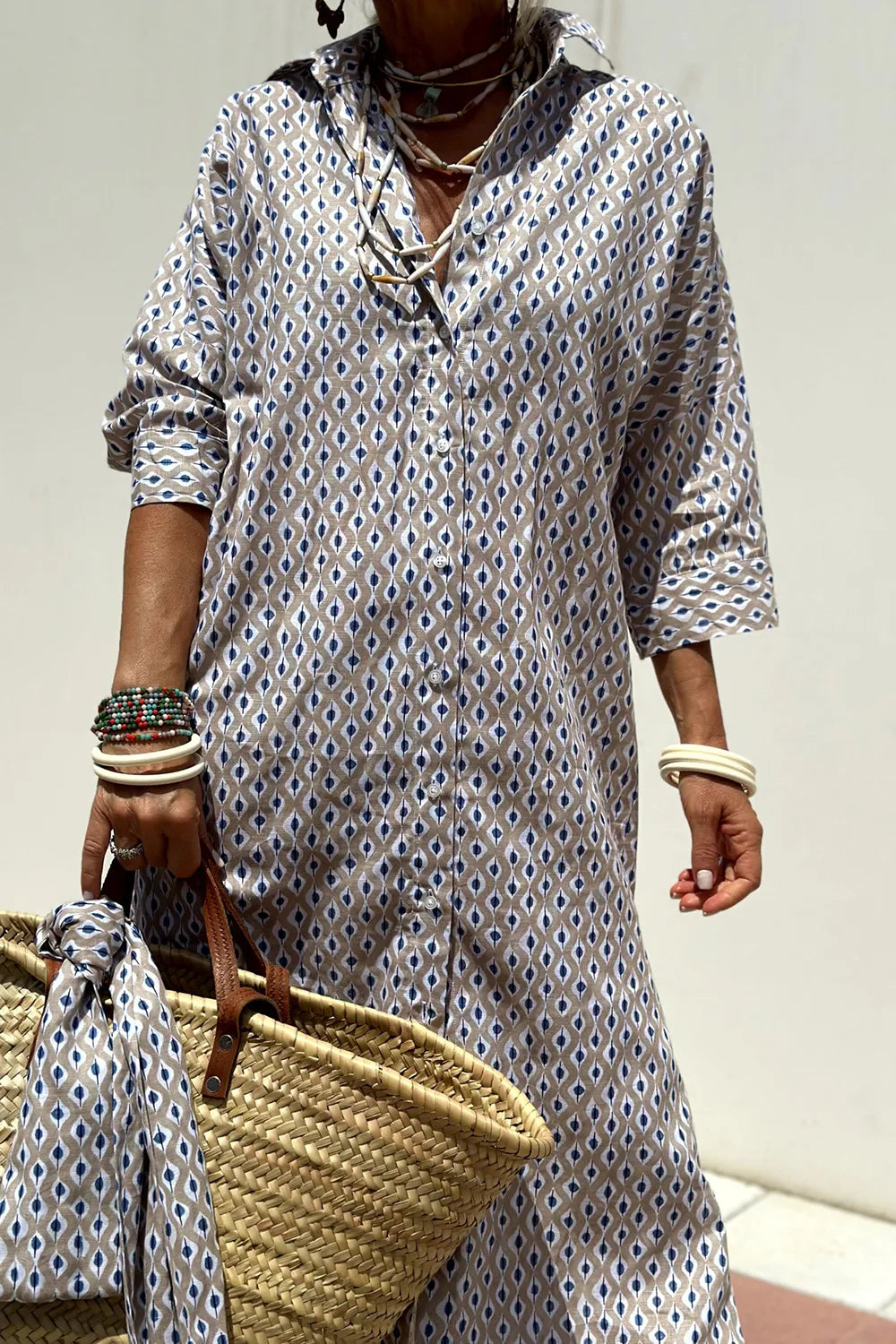 Button up dress collar detail