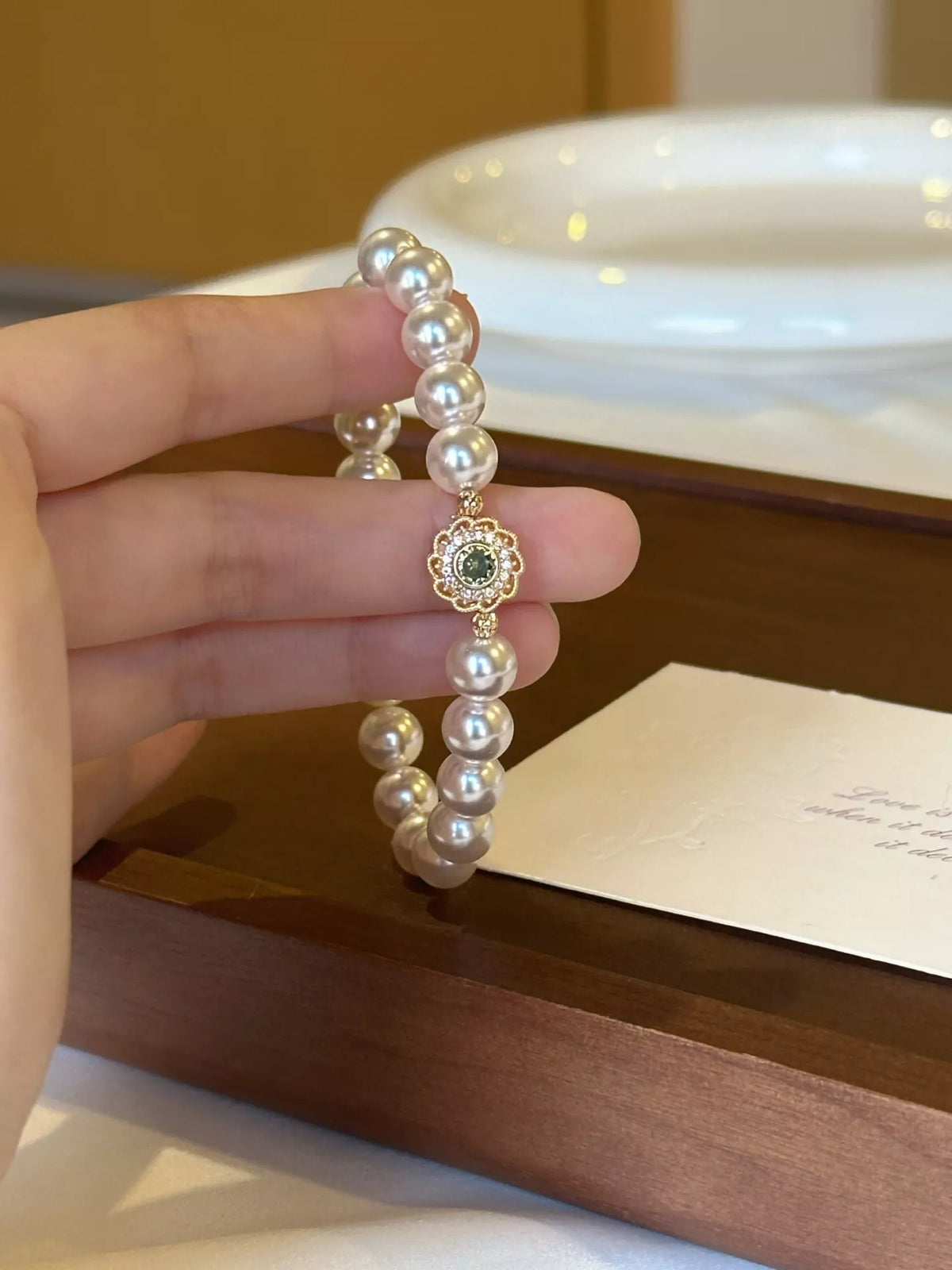 gold pearl flower bracelet main view