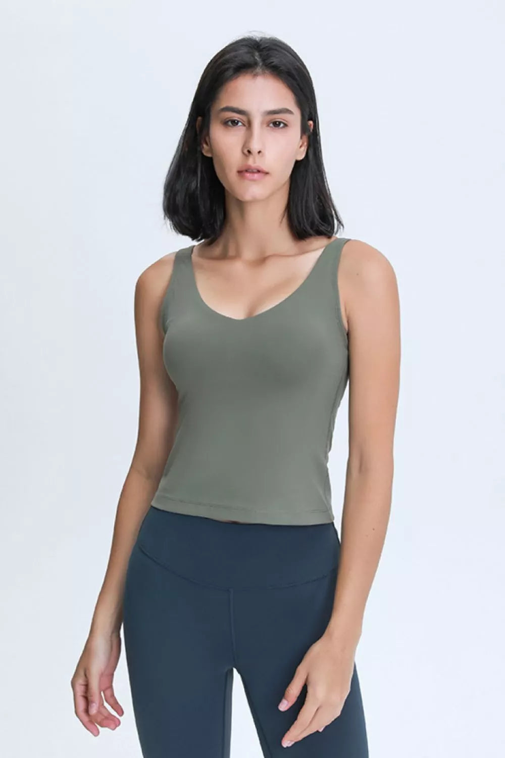 V neck active tank full length view