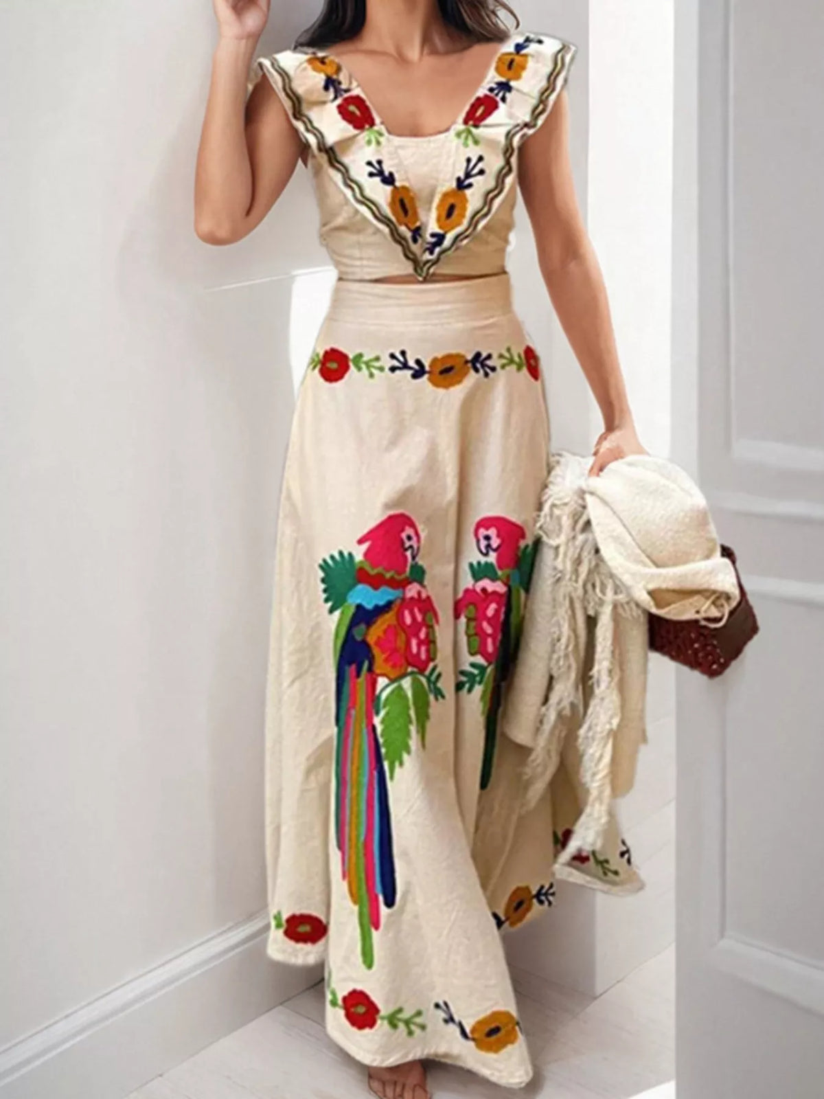 Parrot print maxi skirt set side detail