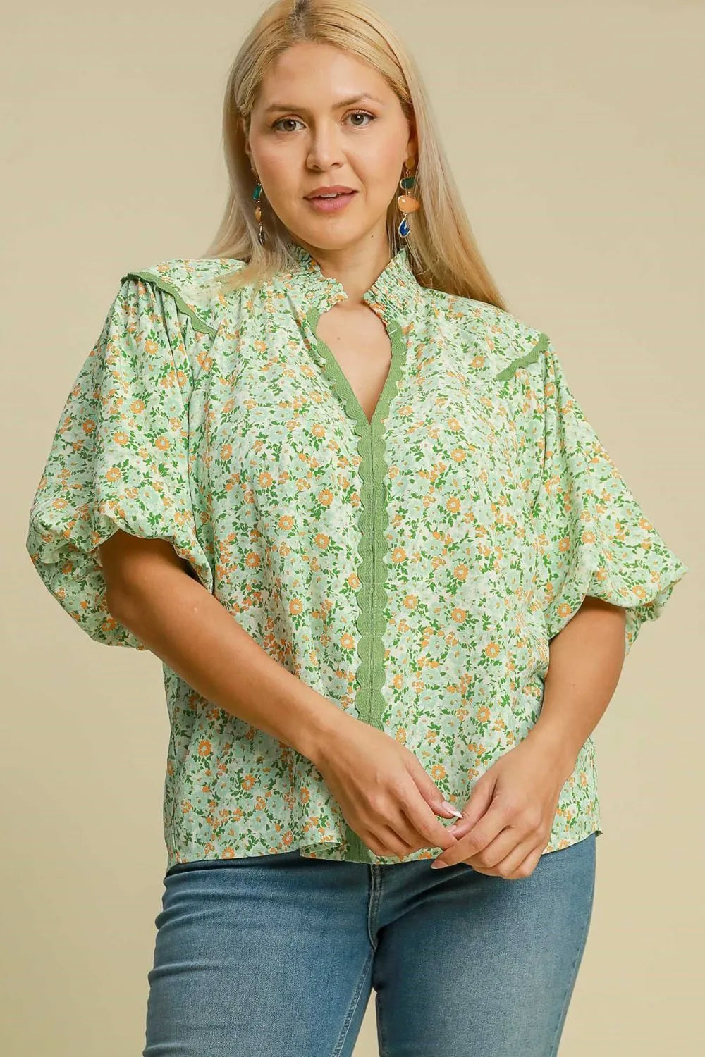 Floral puff sleeve top plus size back view
