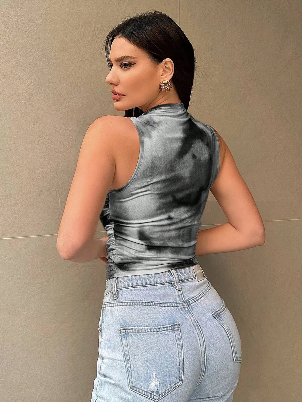 Printed tank top in gray colorway
