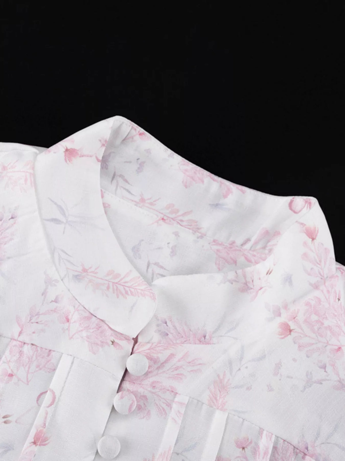 Tiered ruffle skirt detail on the floral dress