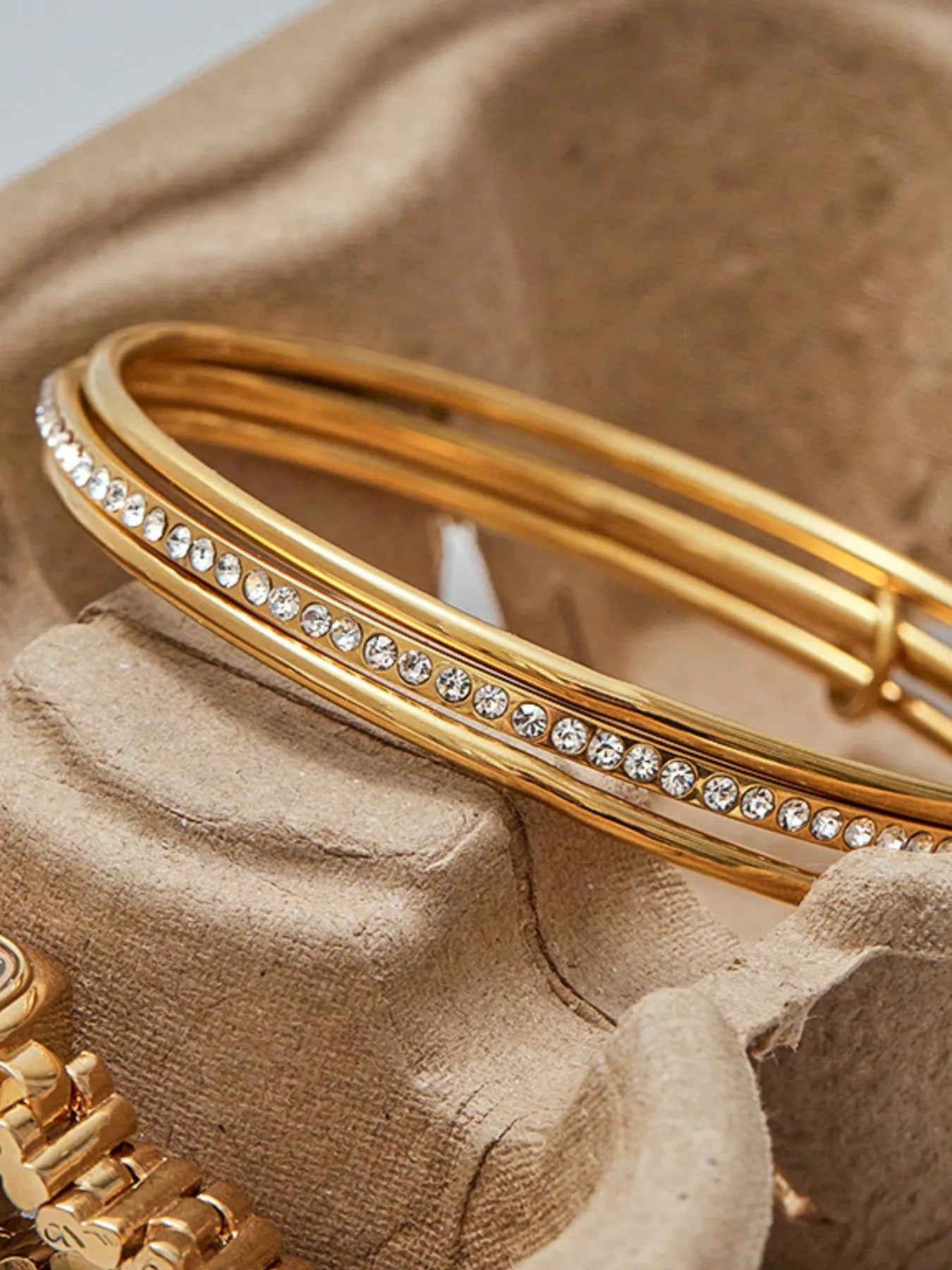 18K Gold-Plated Crossover Inlaid Zircon Bracelet - Fashorio