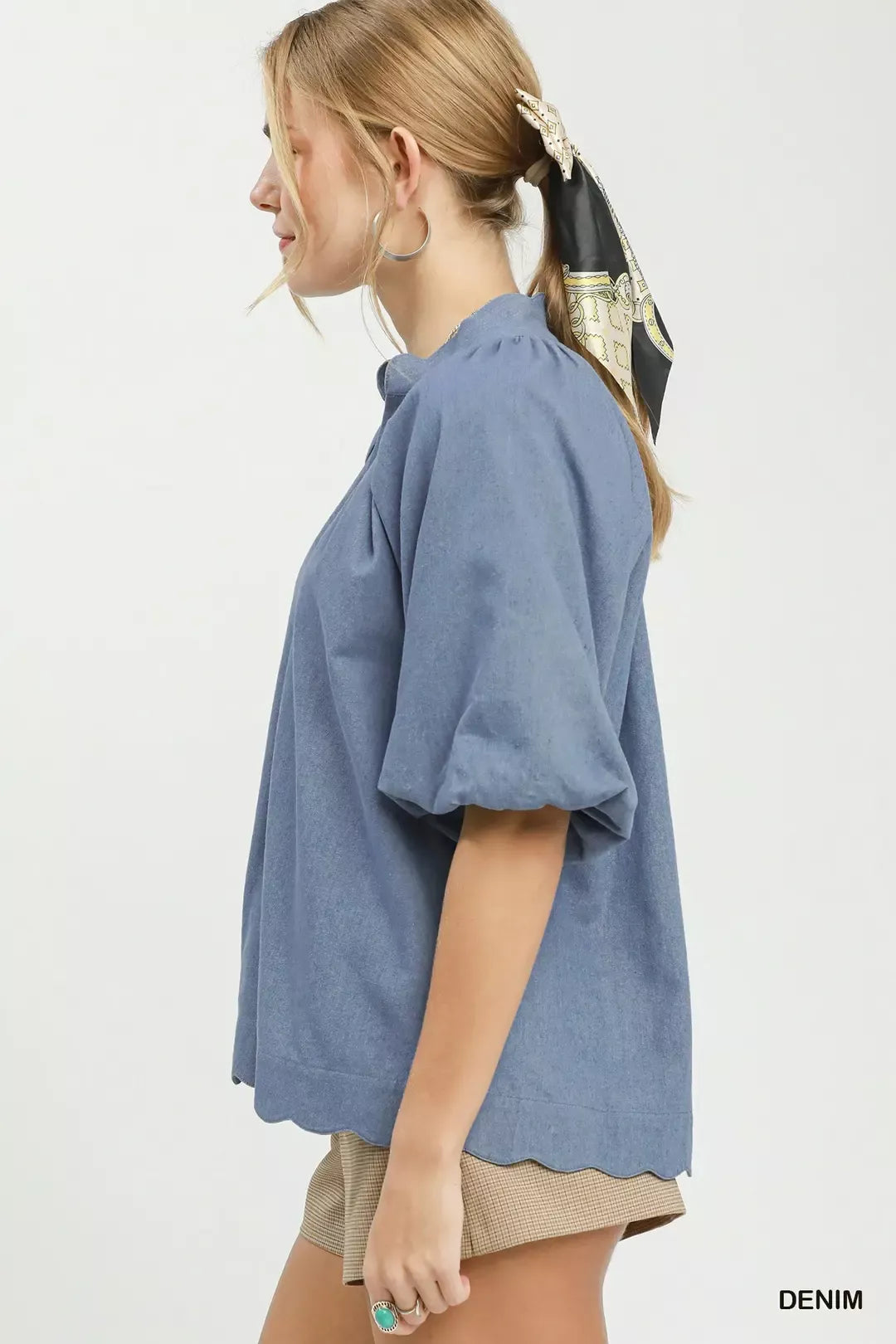 Umgee denim chambray scallop hem puff sleeve top, back view