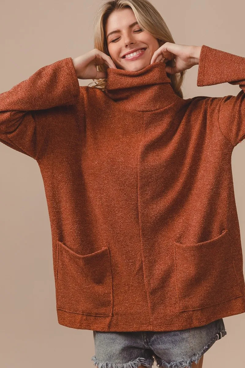 Ribbed Double Pocket Turtleneck Sweater in Rust detail