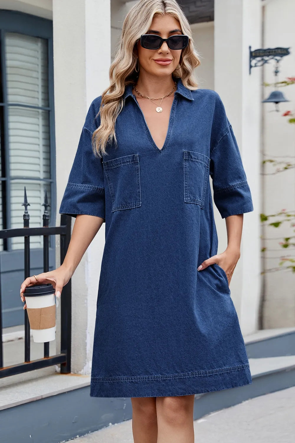 Denim dress collar detail