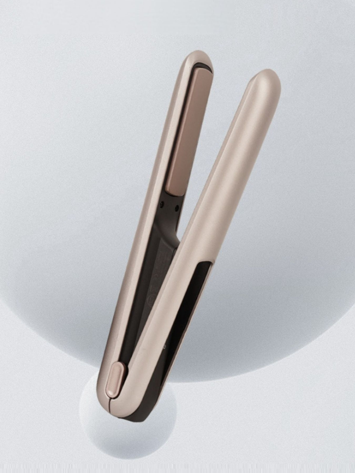Champagne gold ceramic curling iron full view