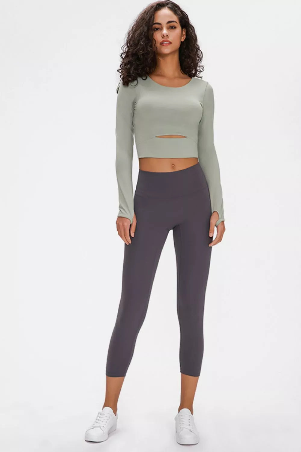 long sleeve cropped active top fabric detail