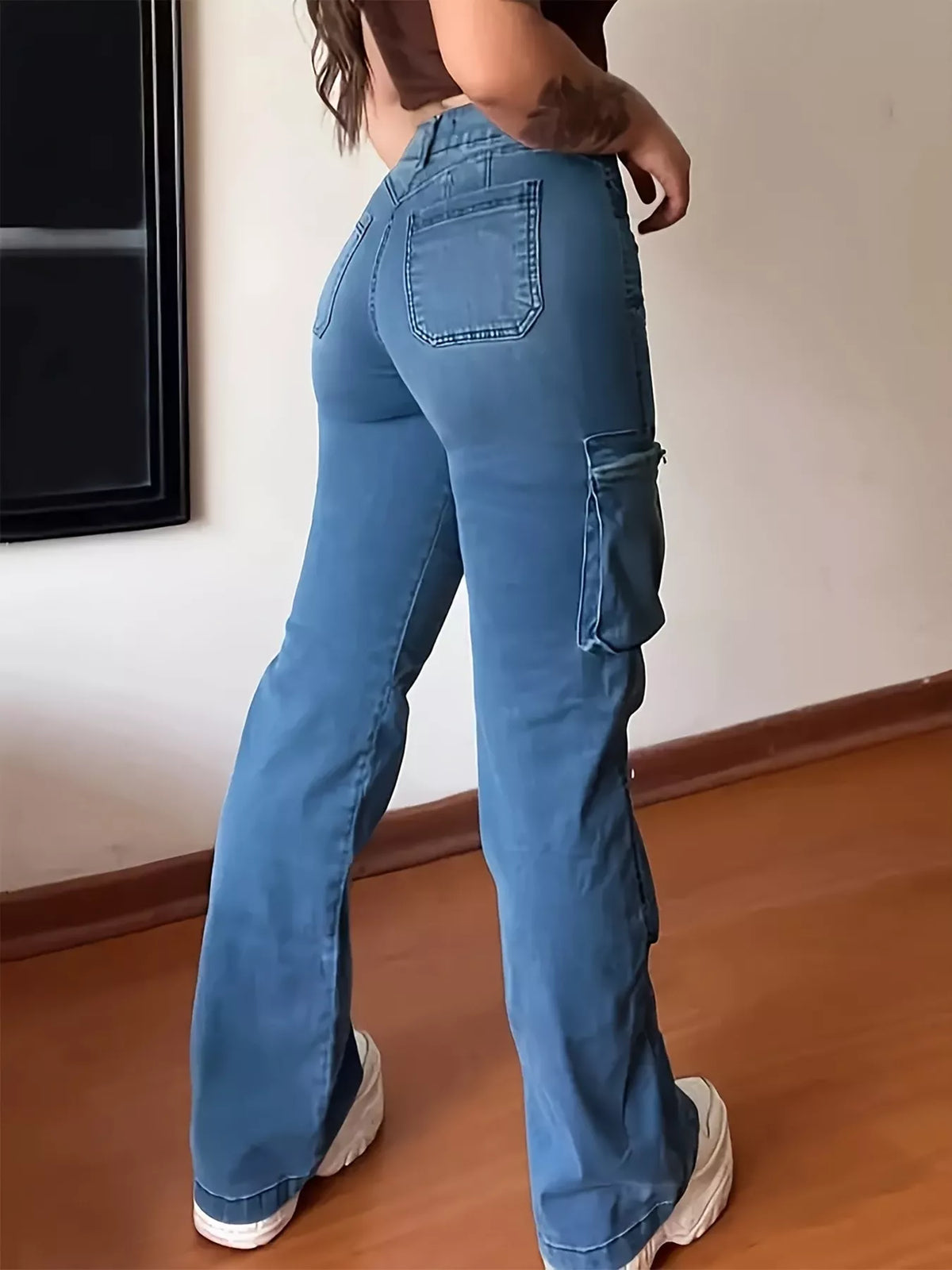 High waist cargo jeans full length look