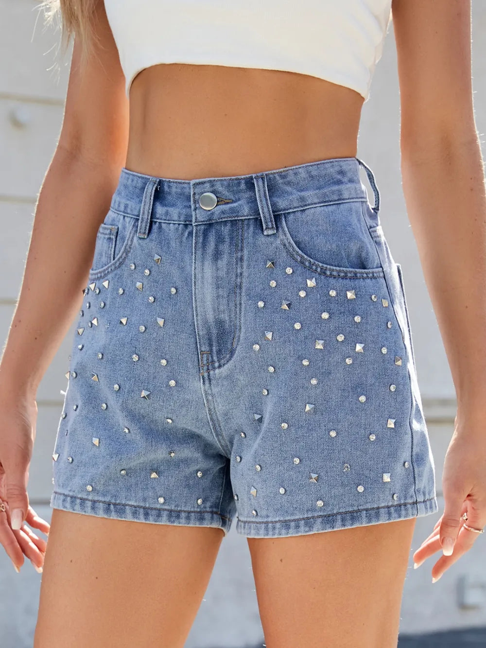 High waist rhinestone shorts full look