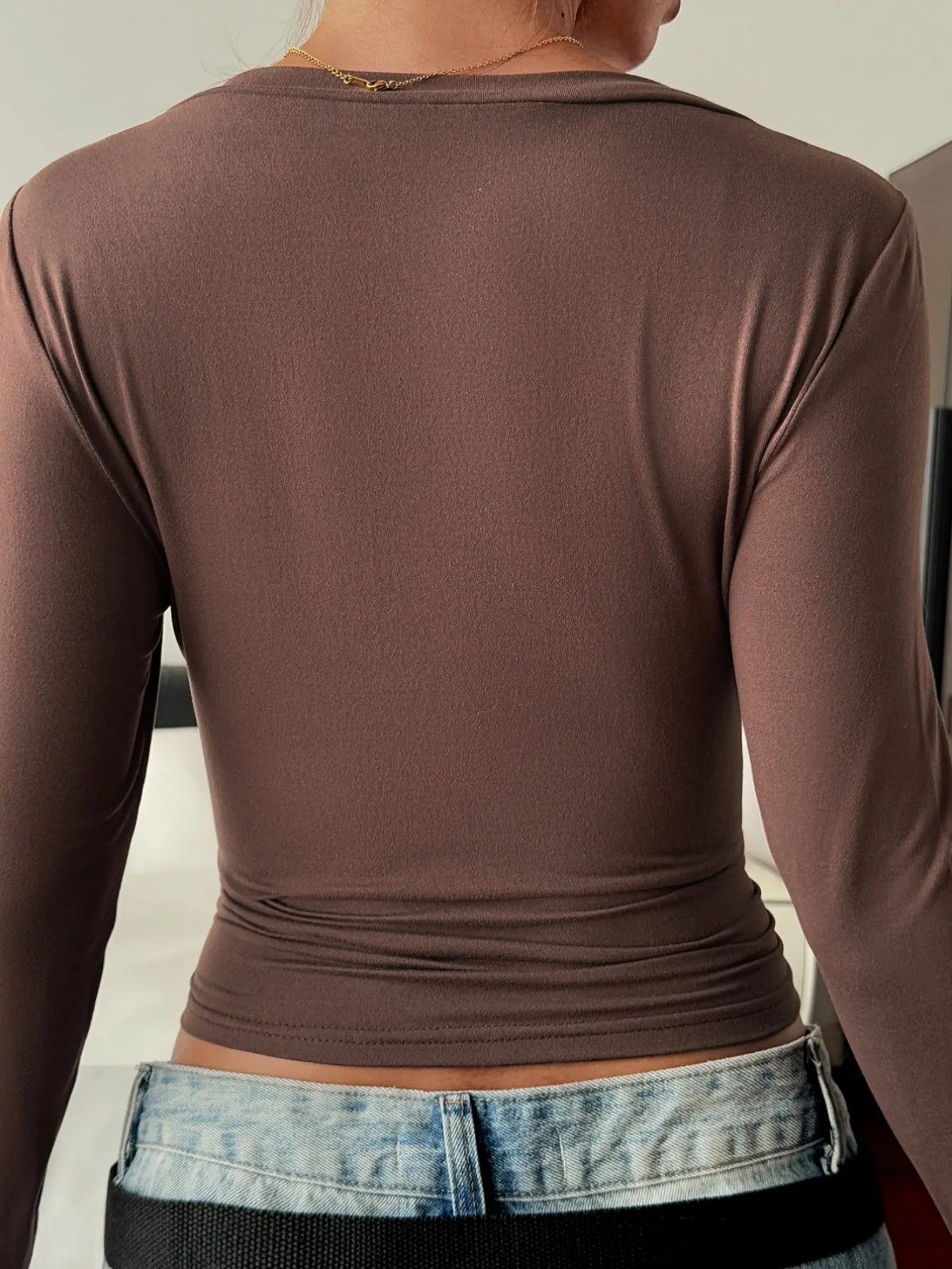 V-Neck Long Sleeve Fitted T-Shirt - Fashorio