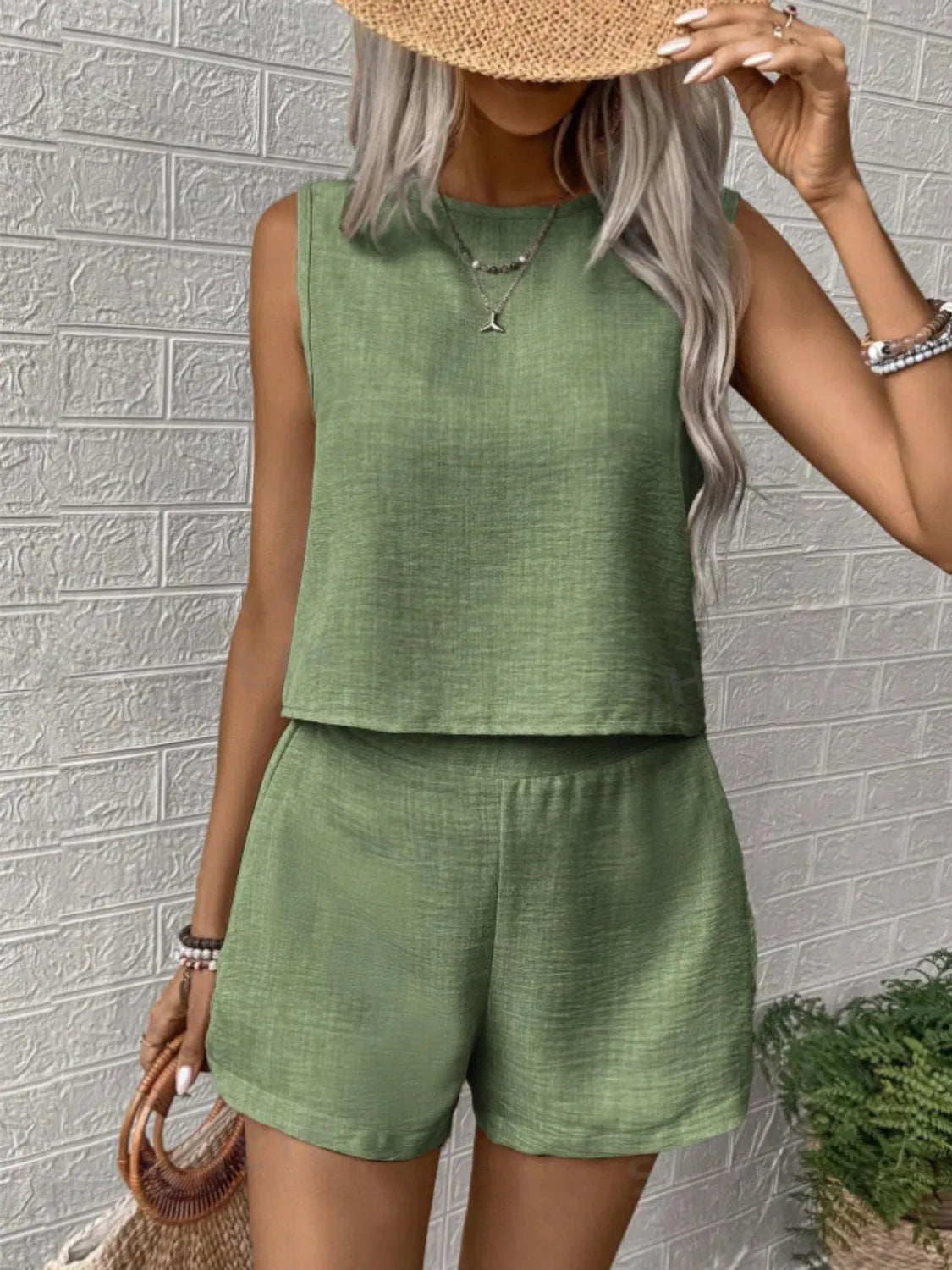 Round Neck Sleeveless Top and Shorts Set - Fashorio