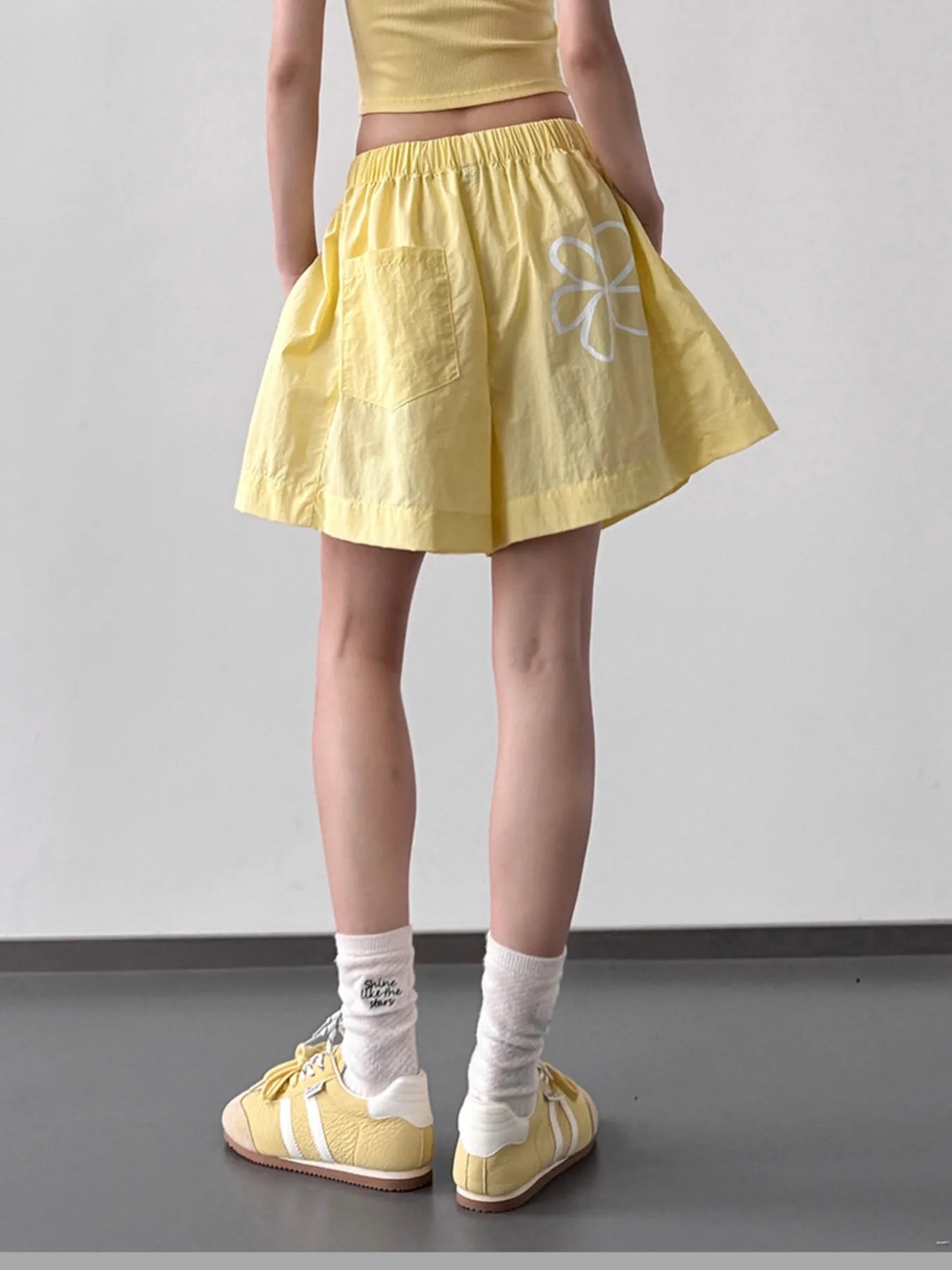 Elastic Waist Shorts - Fashorio