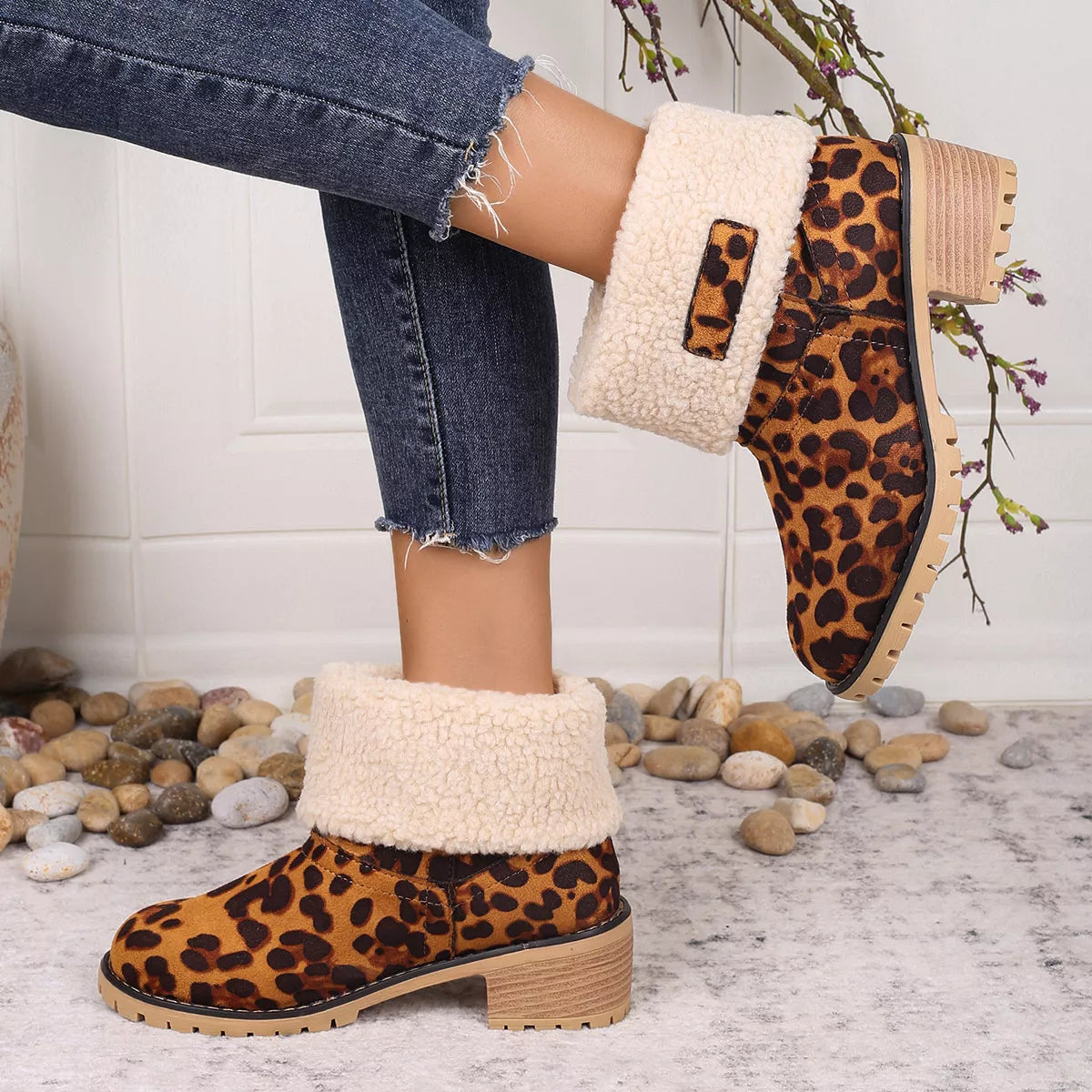 Leopard boots quarter turn view