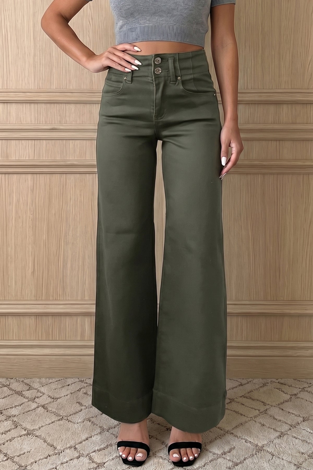 White high waist jeans side view detail