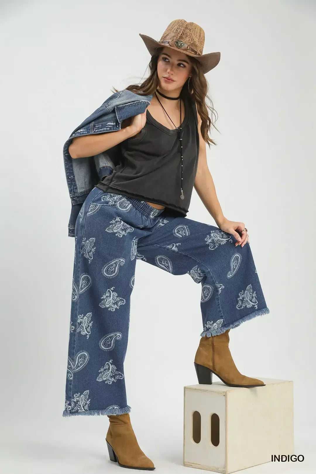 Paisley print wide leg denim pants full length styling