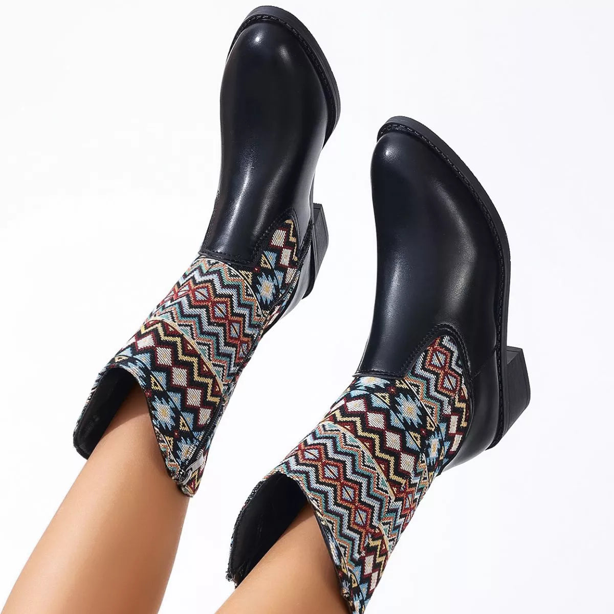 Point toe block heel boots instep detail