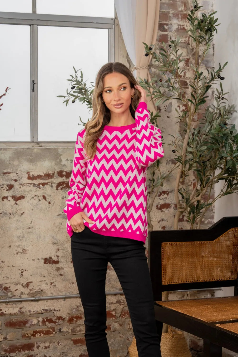 Wave Stripe Contrast Long Sleeve Sweater in Fuchsia and Ivory detail