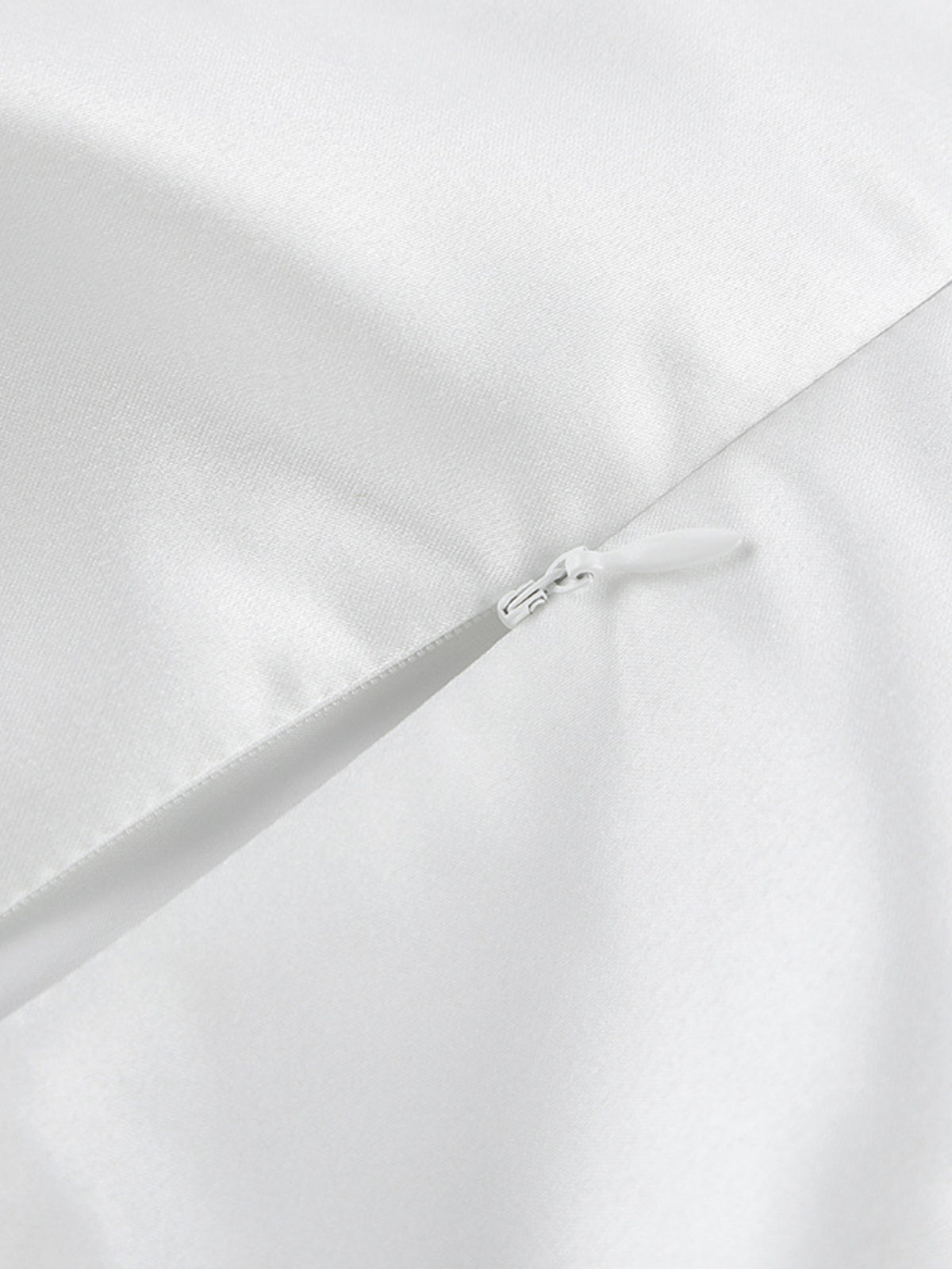 Cap sleeve top neckline detail